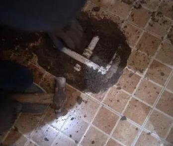 闽清卫生间漏水维修公司为您分享下卫生间渗水如何处理及注意事项